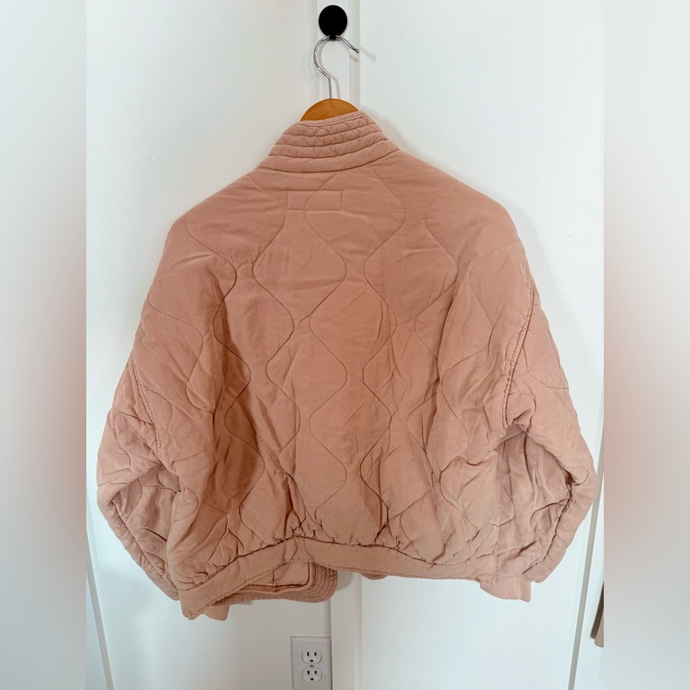 NWT Blank NYC Women’s Quilted Puffer Jacket in Soft Pink Sz XS - Picture 2 of 4